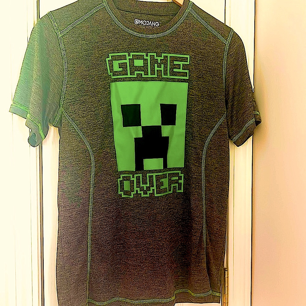 Boys XL green Minecraft t-shirt - worn once! Official Minecraft product.